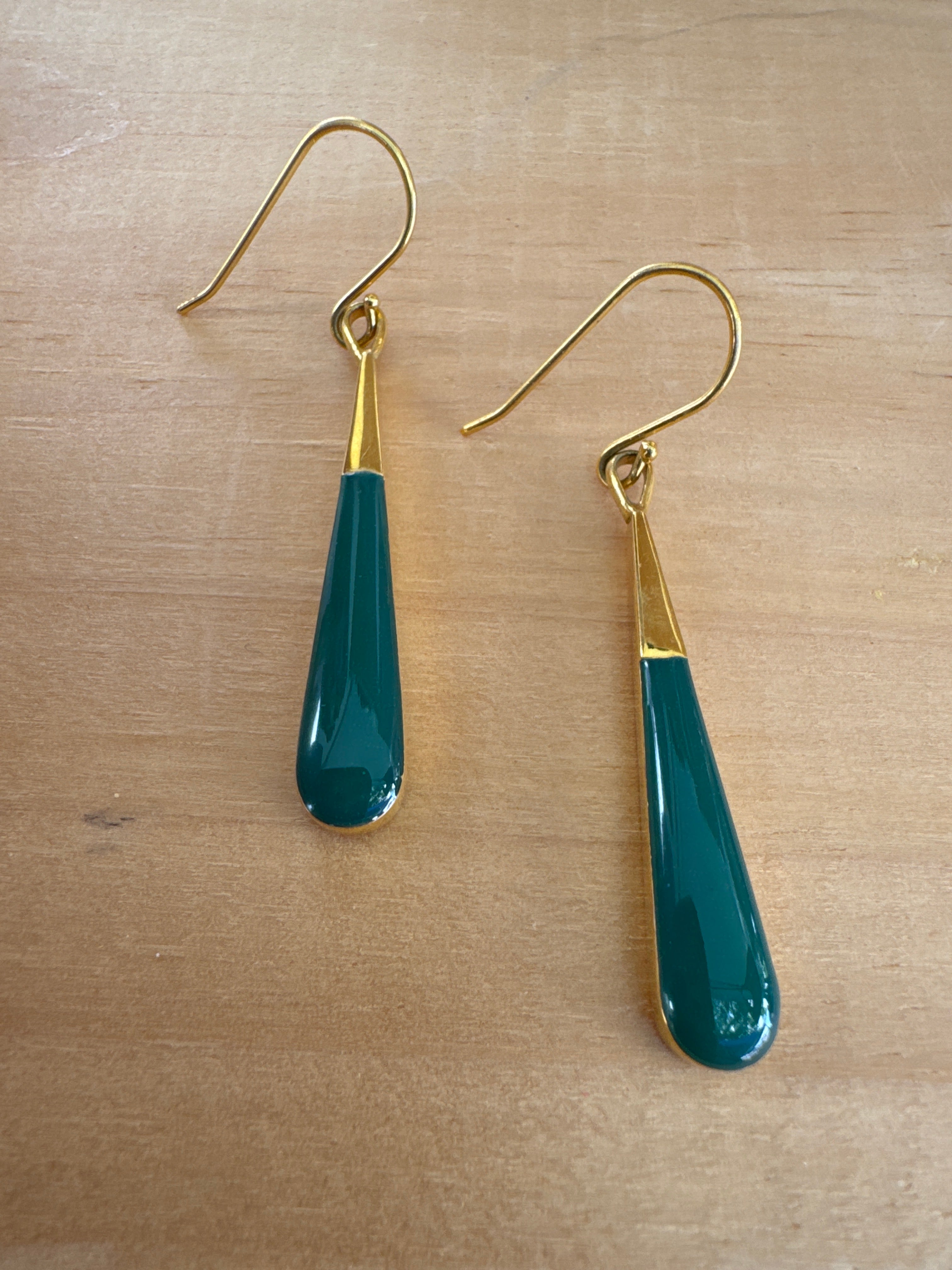 Color drop earrings - green