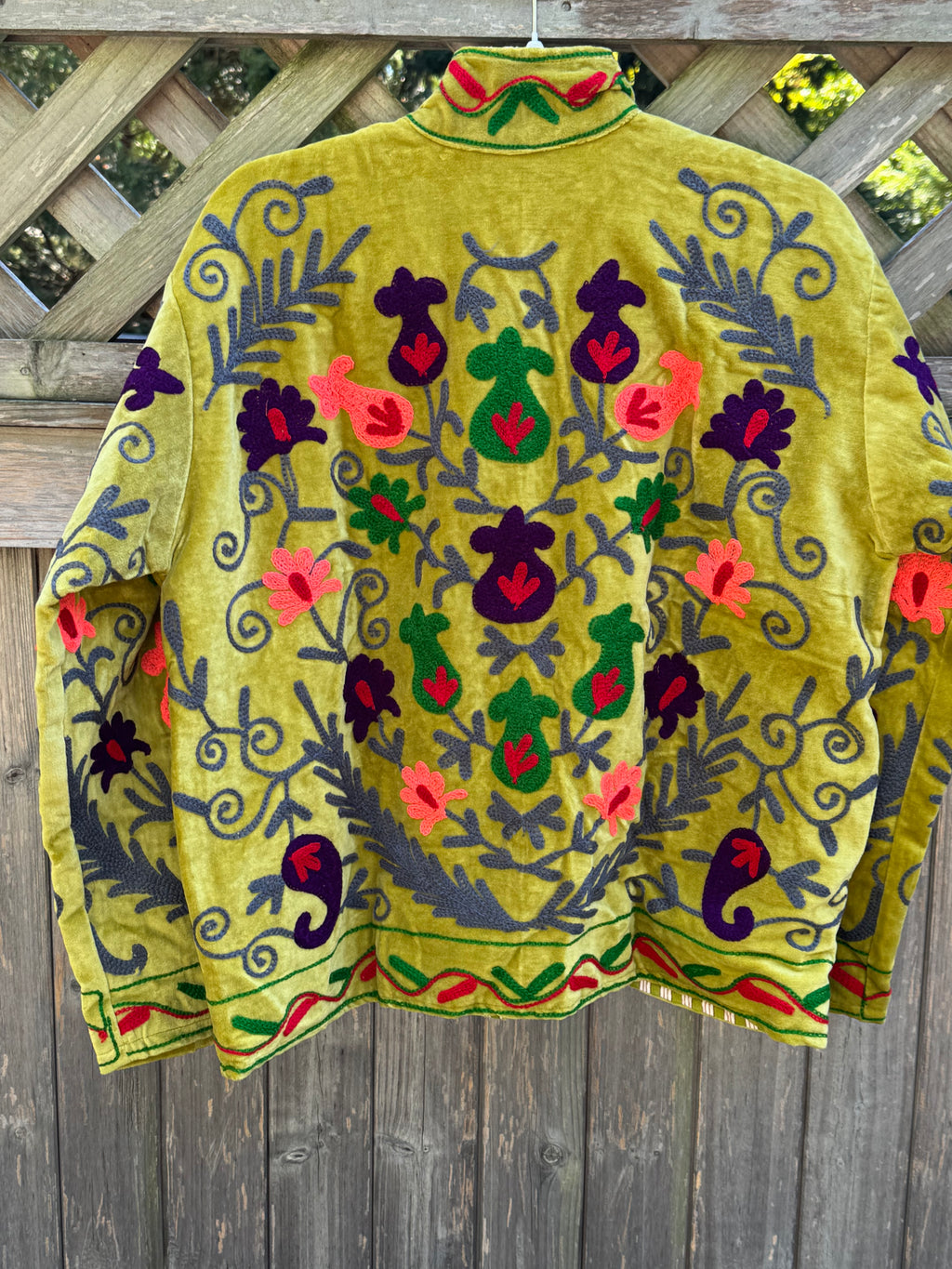 Suzani velvet jacket lime (sjv27)