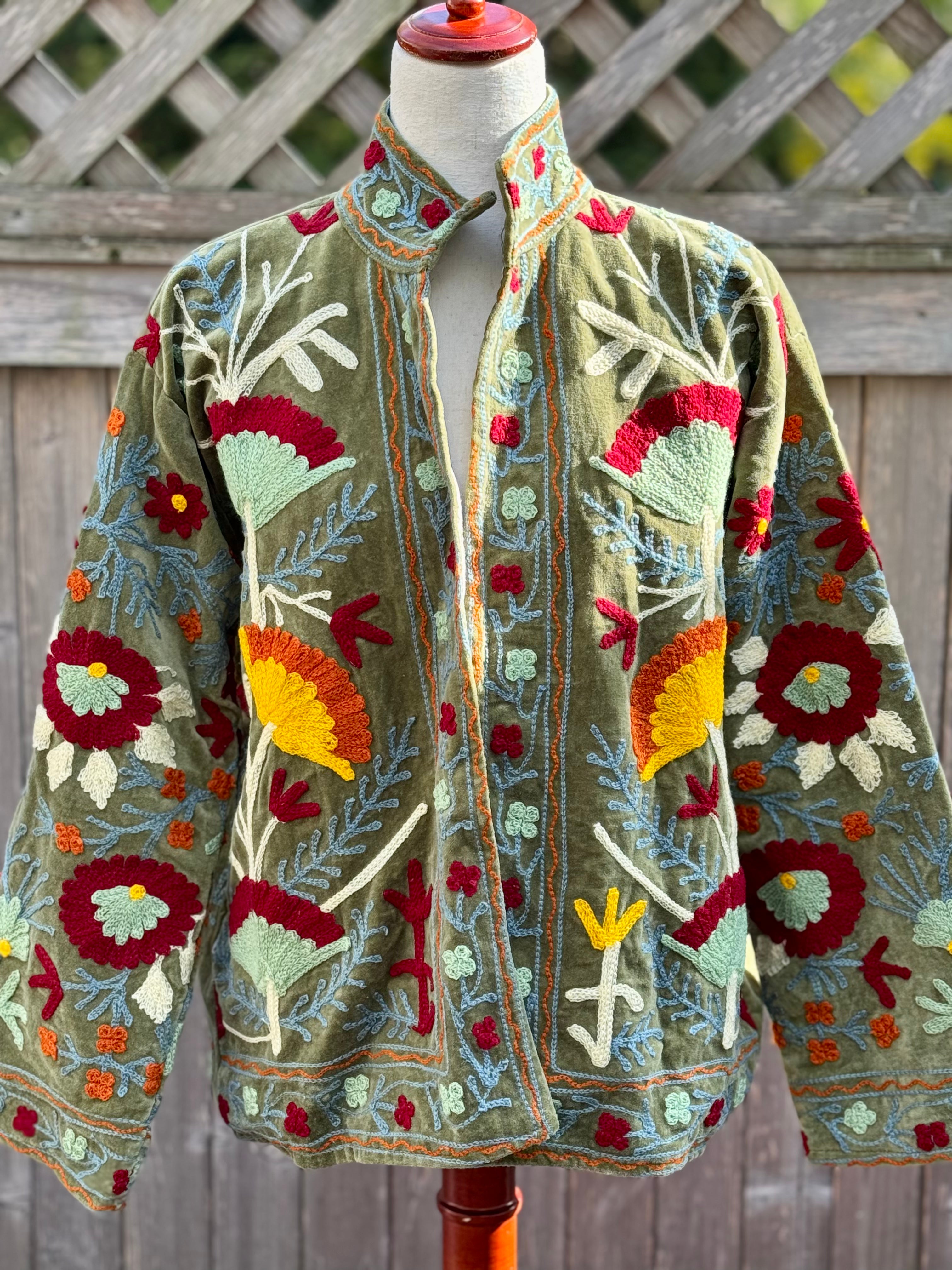 Suzani Jacket - velvet - sage green