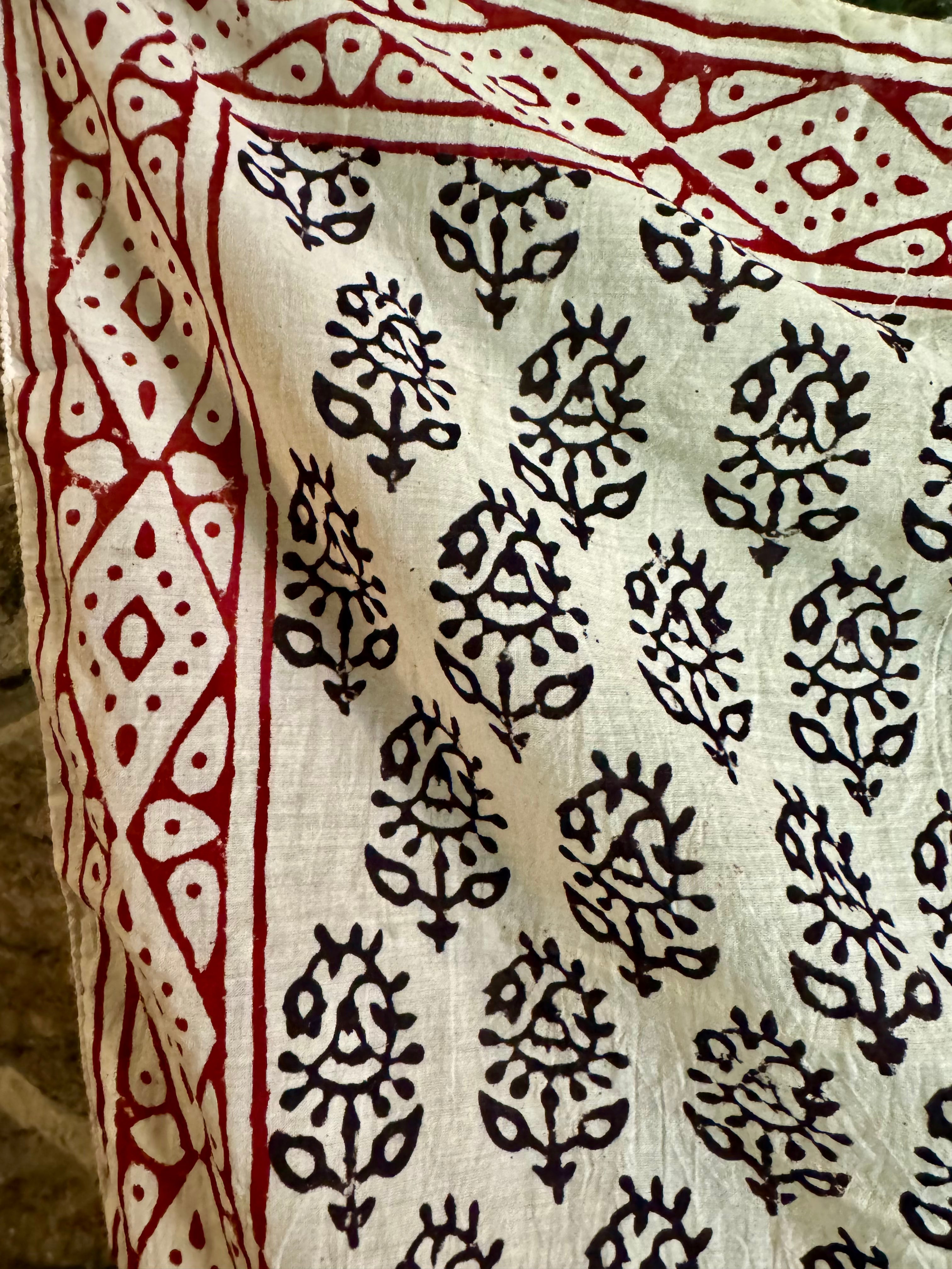 Bandana -b/w floral
