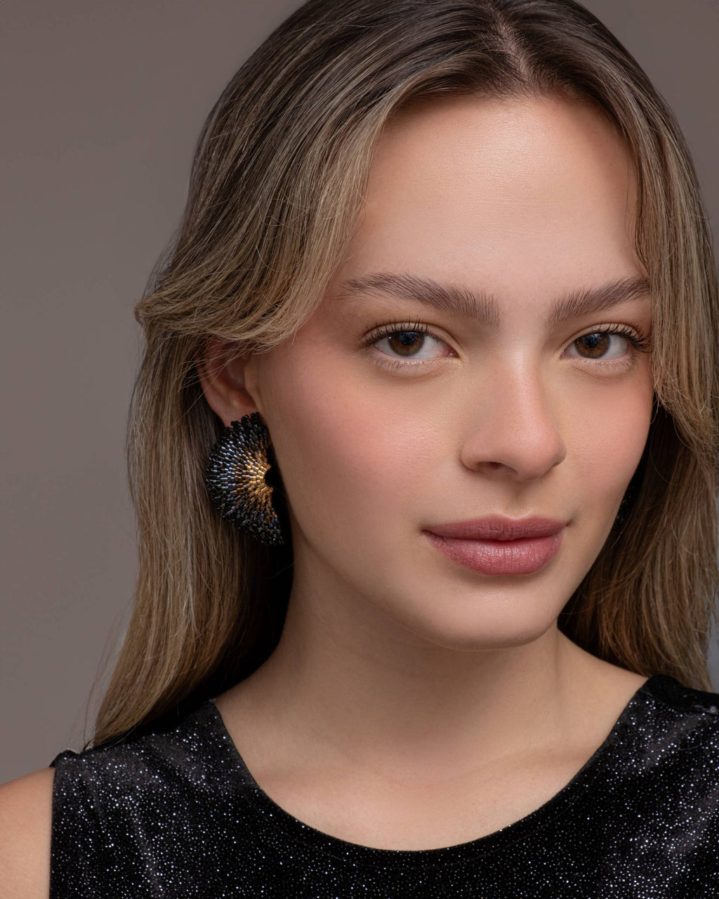 Beaded Handwoven Ginkgo Leaf Stud Earrings (Black)